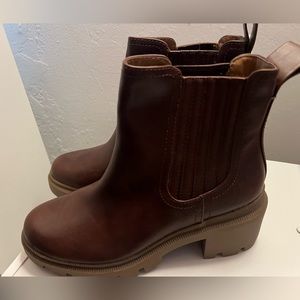Brand new with tags Universal Thread Brown Ankle Boots